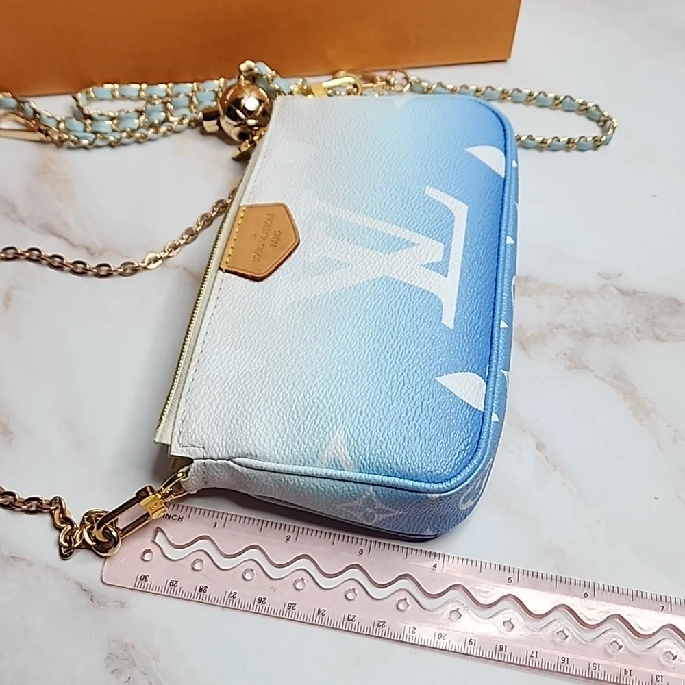 Louis vuitton by the pool pochette